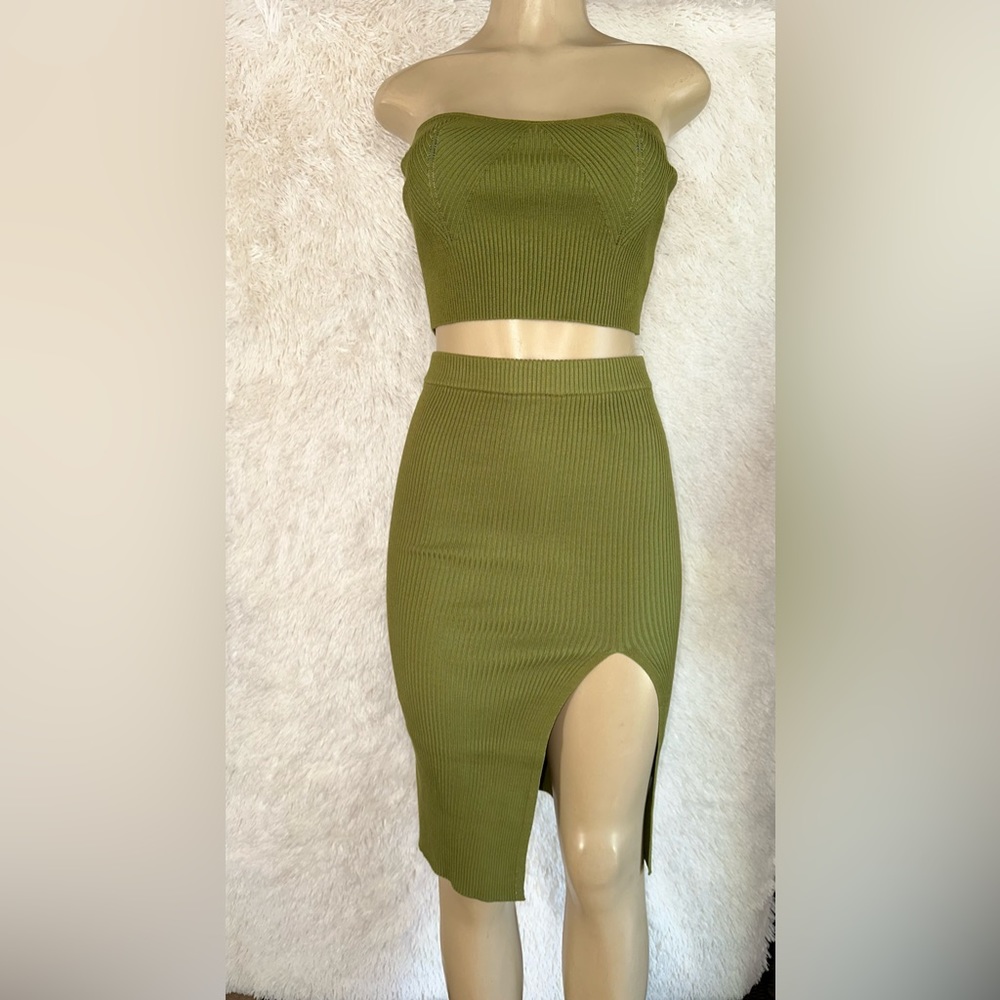 Green Crop Top & Pencil Skirt Set